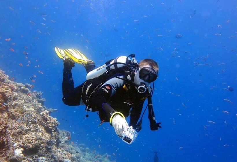 هتل Kaani Village & Spa