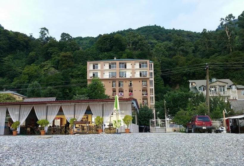 هتل Kvariati Nugo