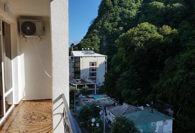 هتل Kvariati Nugo