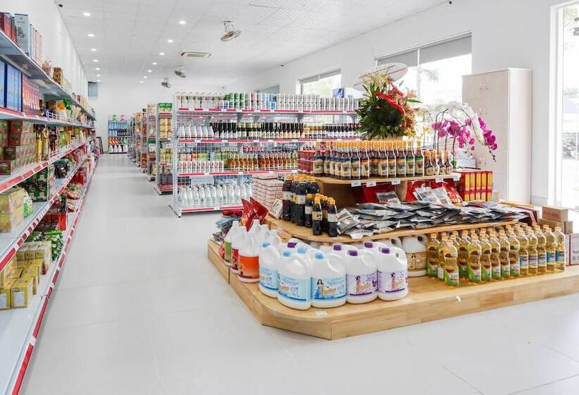 هتل La Paloma Resort