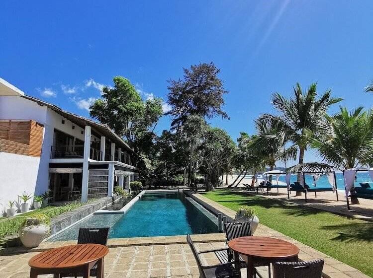 Lantern Boutique Hotel By Reveal