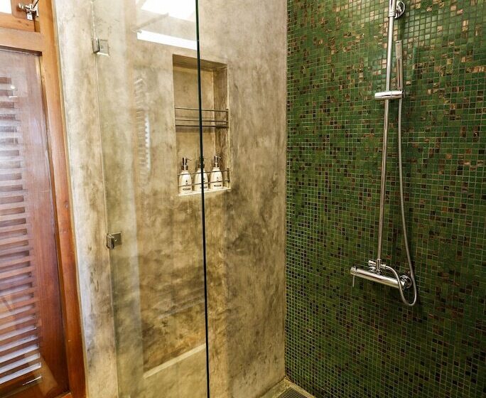 Lantern Boutique Hotel By Reveal