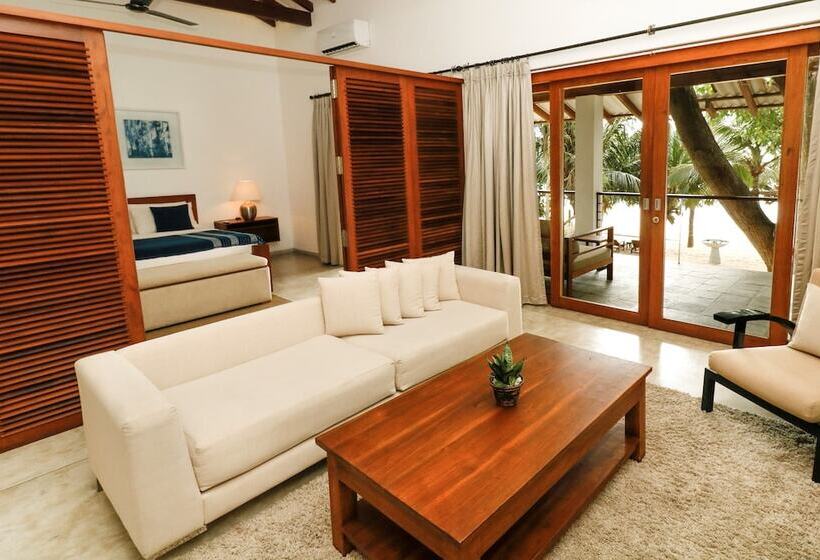 Lantern Boutique Hotel By Reveal