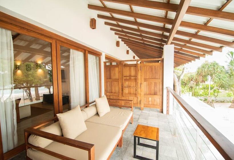 Lantern Boutique Hotel By Reveal