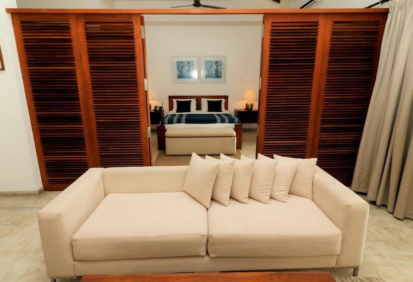 Lantern Boutique Hotel By Reveal