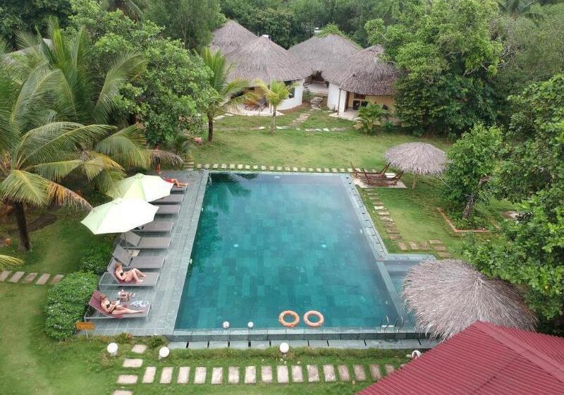 هتل Ninila Fruit Farm Bungalow