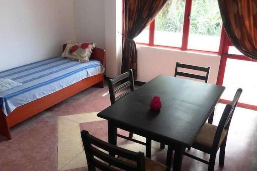 בית מלון כפרי Ocean Reef