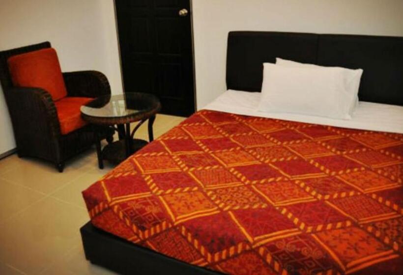 בית מלון כפרי Old Budget