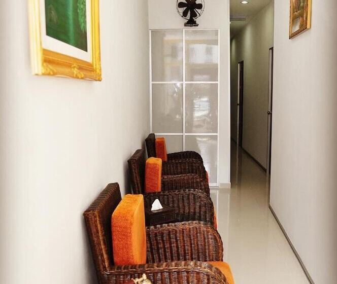 בית מלון כפרי Old Budget