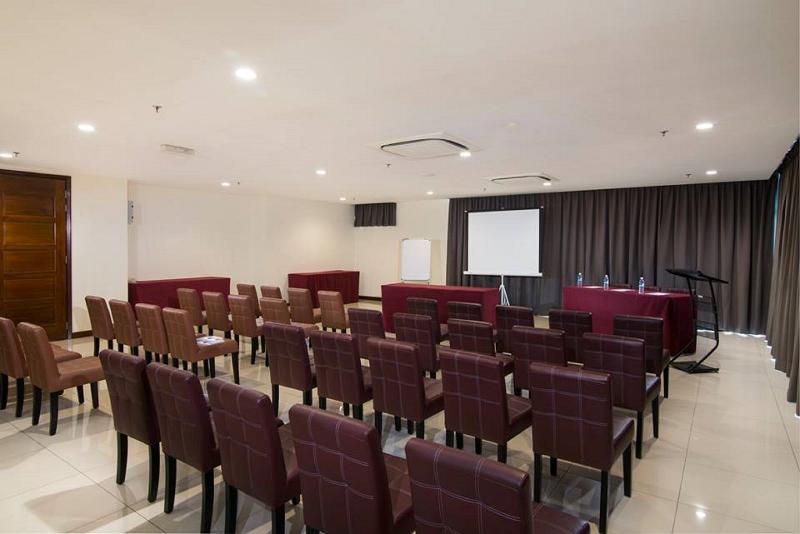 One Pacific Hotel & Serviced Apartments