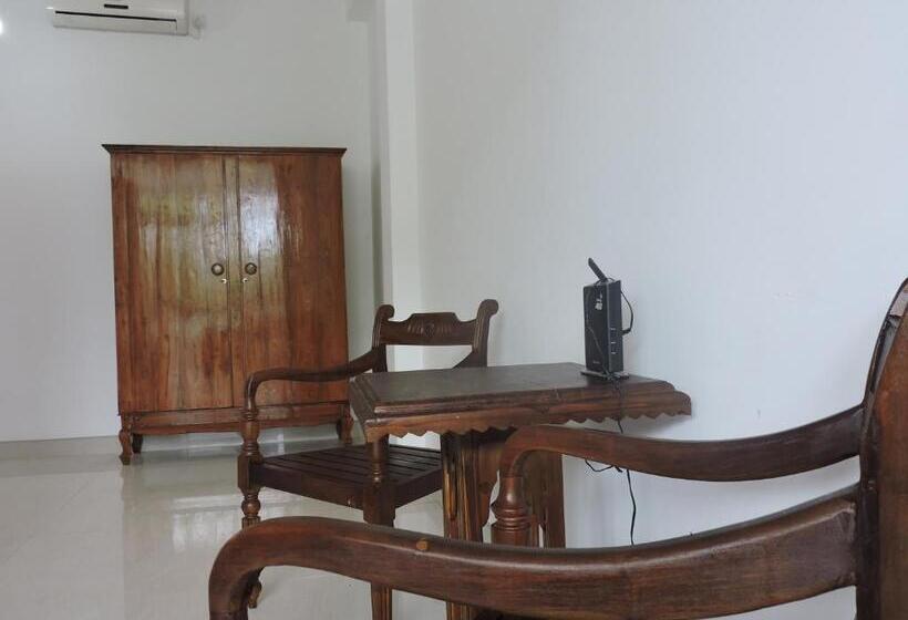 Hotel Paradise Beach Resort & Diving School