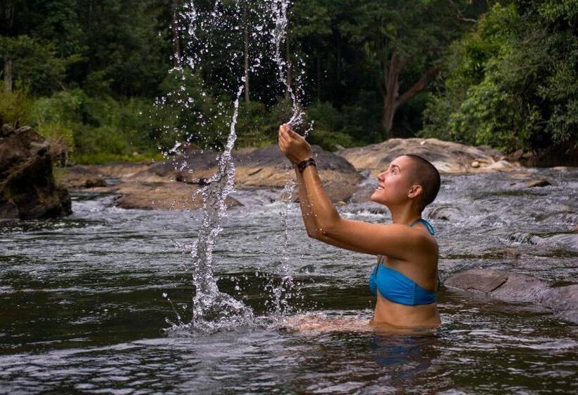 Отель Santani Wellness Kandy