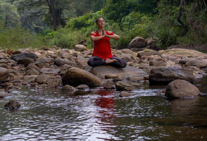 Отель Santani Wellness Kandy