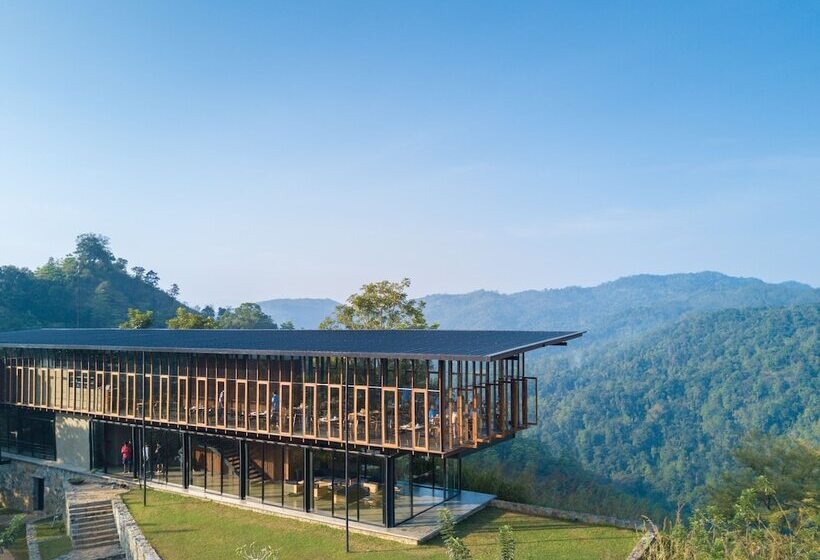 Отель Santani Wellness Kandy