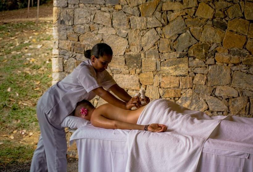 Отель Santani Wellness Kandy