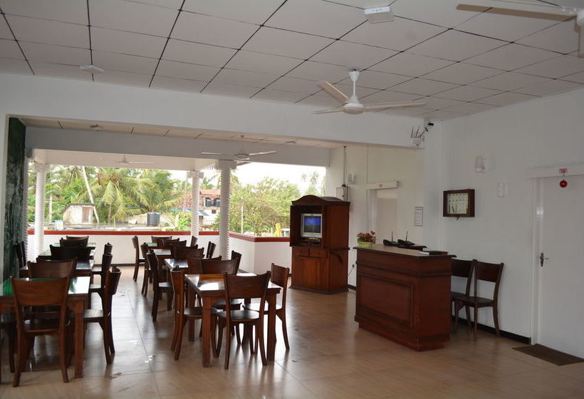 Отель Sayurima Tourist