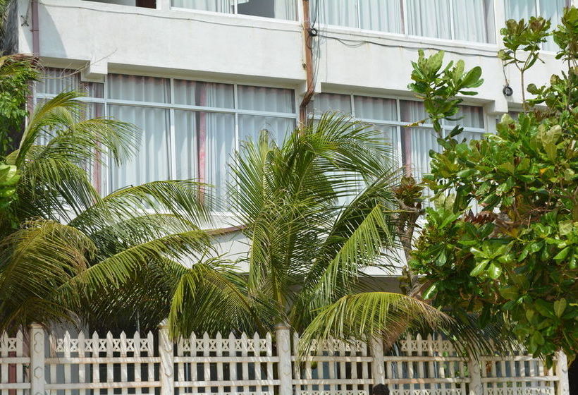 Отель Sayurima Tourist