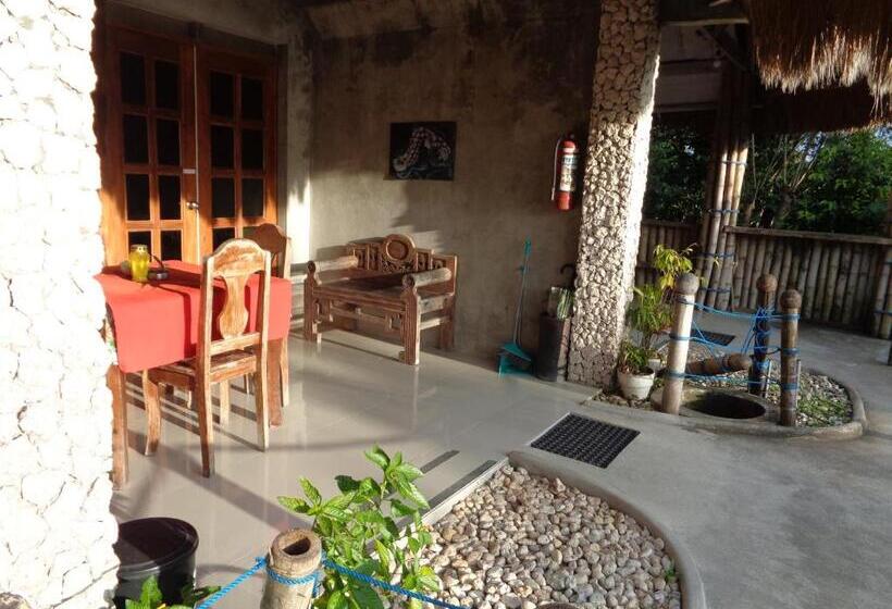 هتل Sea Turtle House