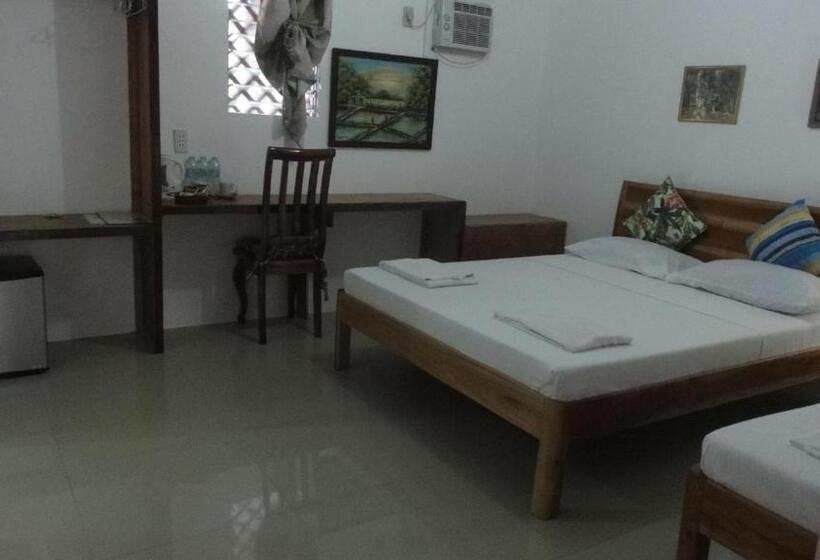 هتل Sea Turtle House