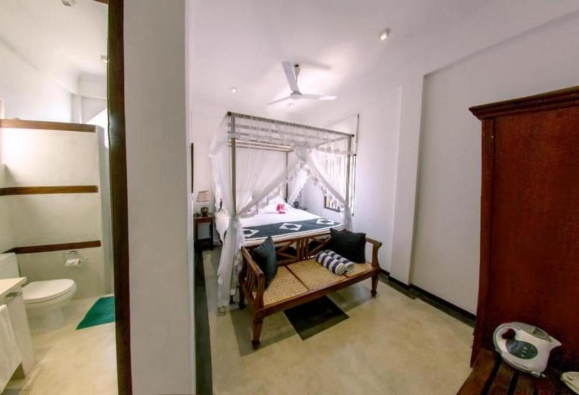 酒店 Sea World Boutique