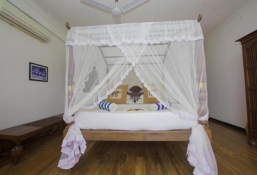 酒店 Sea World Boutique