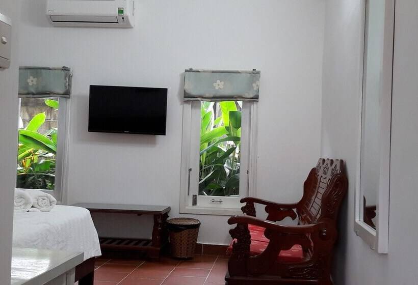 هتل Seaside Villa