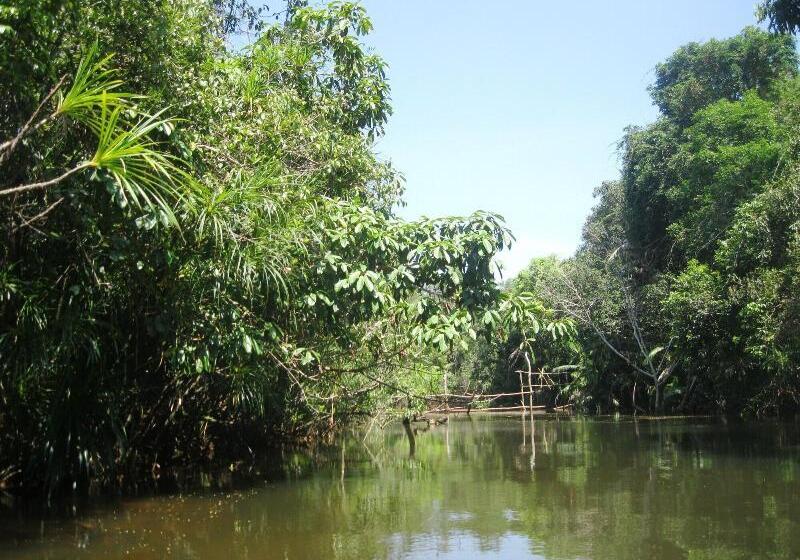 هتل Seaside Villa