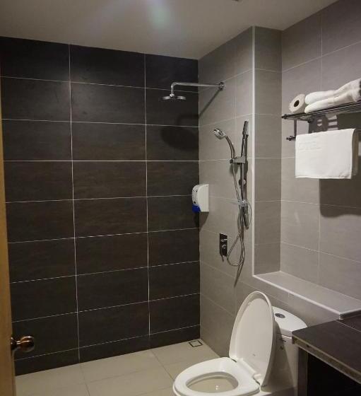 Super 8 Hotel @ Bayan Baru