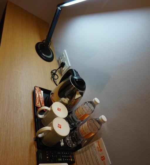 Super 8 Hotel @ Bayan Baru