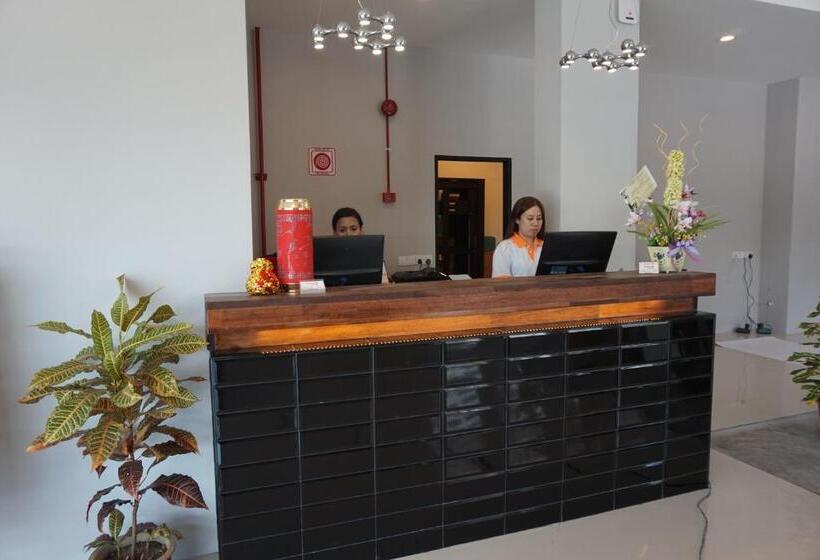 Super 8 Hotel @ Bayan Baru