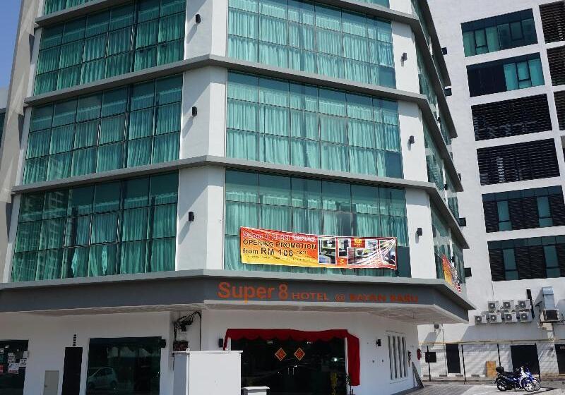 Super 8 Hotel @ Bayan Baru
