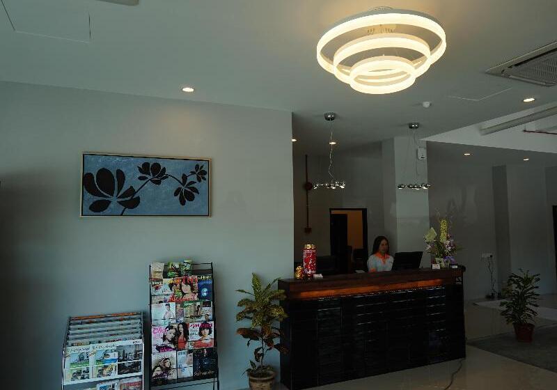 Super 8 Hotel @ Bayan Baru