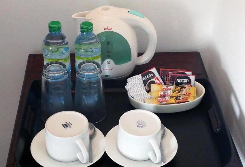 Отель The Villa