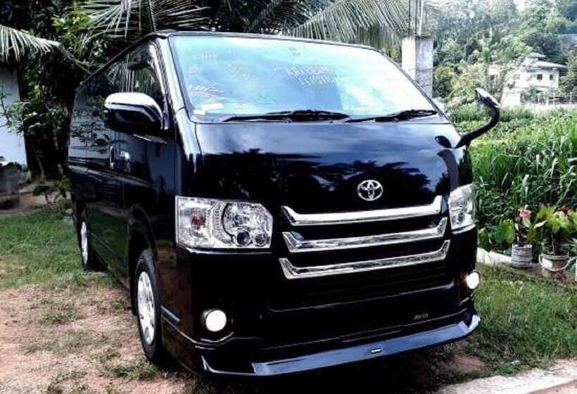 Отель The Villa