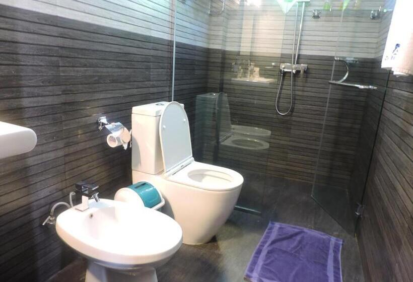 Отель The Villa