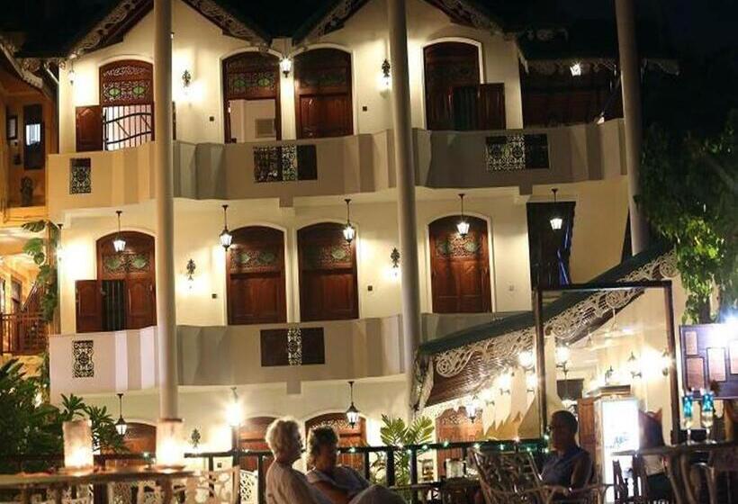 Отель The Villa