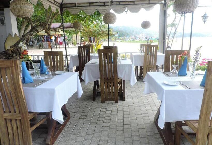 Отель The Villa