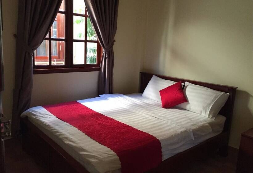 هتل Tina Bungalow