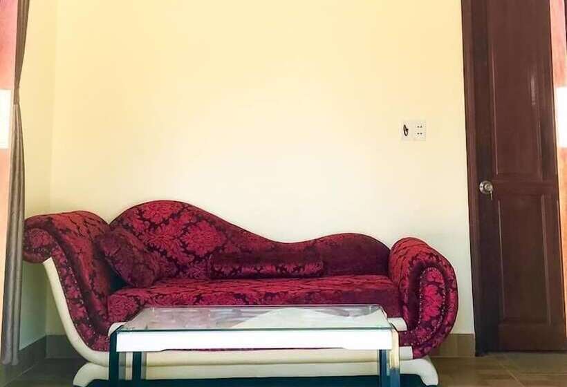 هتل Tina Bungalow