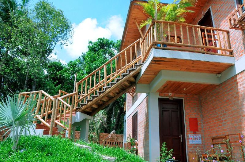 هتل Vela Phu Quoc Resort