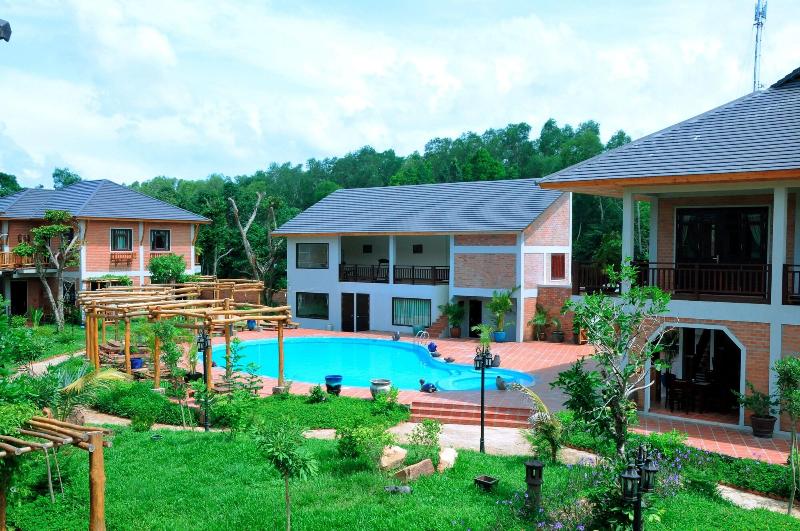 هتل Vela Phu Quoc Resort