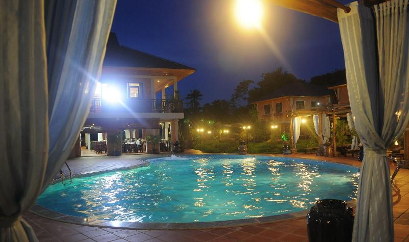 هتل Vela Phu Quoc Resort