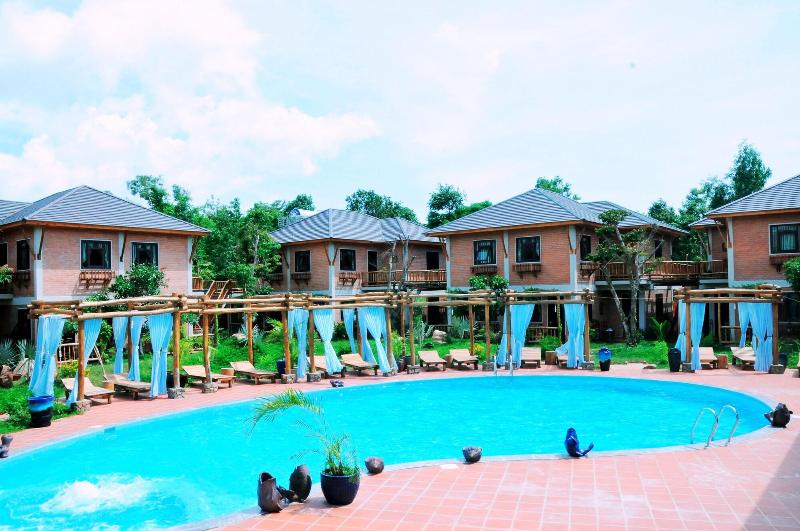 هتل Vela Phu Quoc Resort