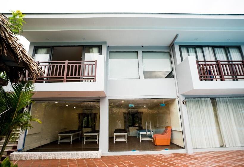 هتل Vela Phu Quoc Resort