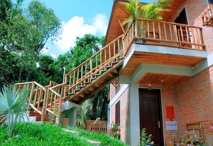 هتل Vela Phu Quoc Resort