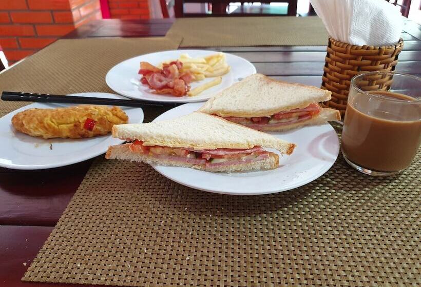 هتل Vela Phu Quoc Resort