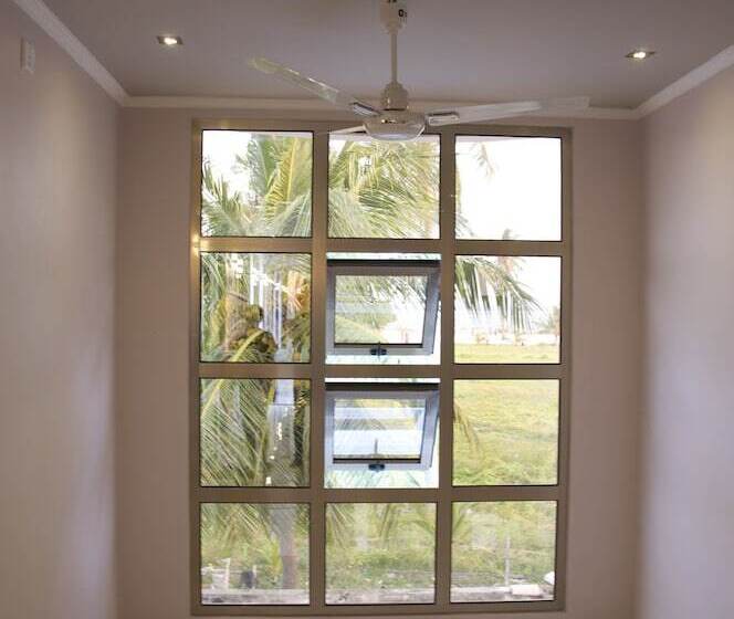 هتل White Sand Lodge