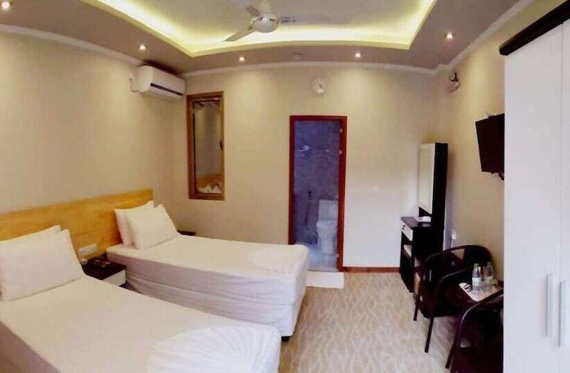 هتل White Sand Lodge