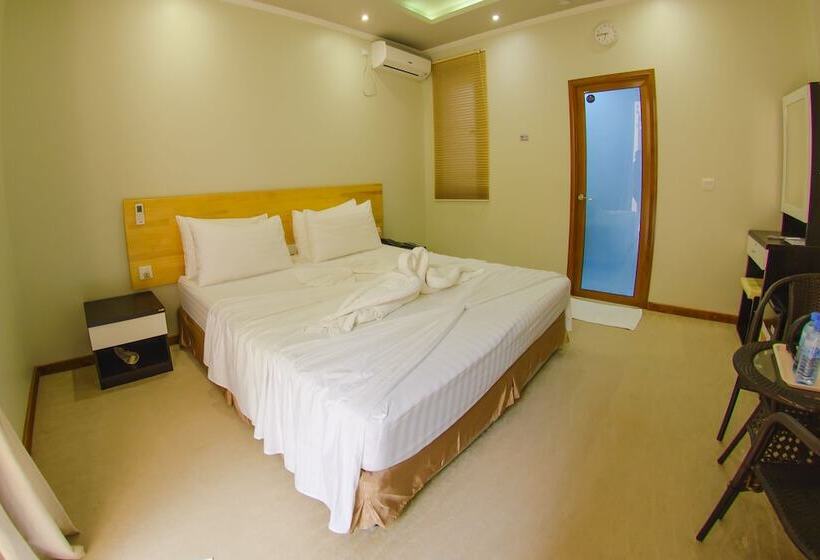 هتل White Sand Lodge