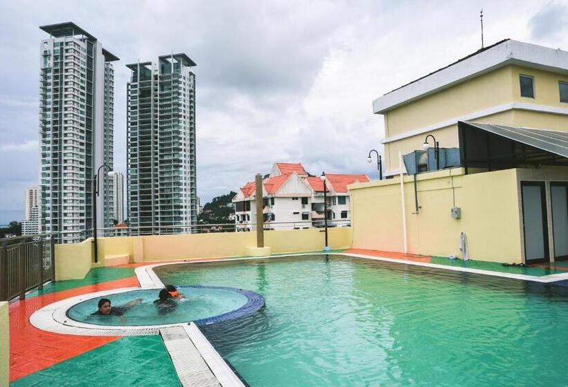 Leisure Cove Hotel & Apartments